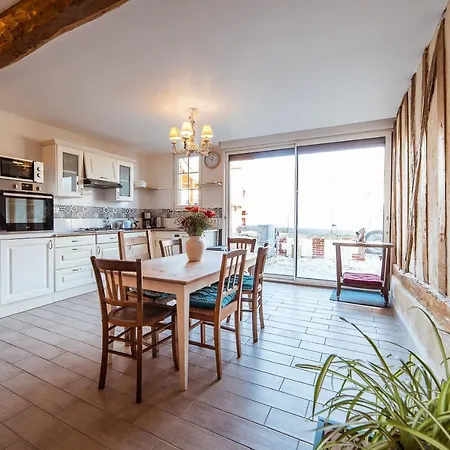 Prive Le Chardonnay, Jardin, Parking * Buchères