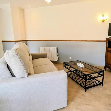 Apartman Prive Le Chardonnay, Jardin, Parking Buchères